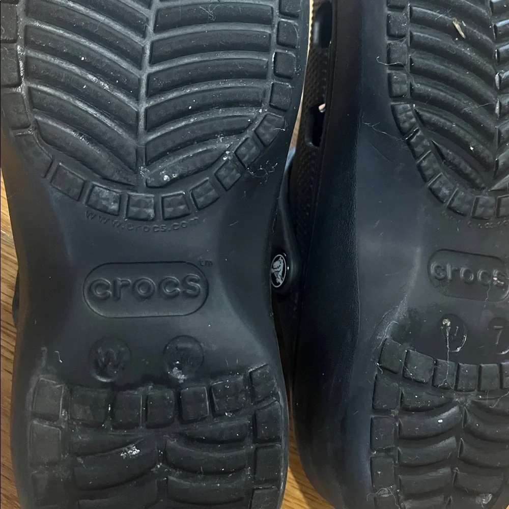 CROCS Classic Clog in Black - Picture 5 of 5